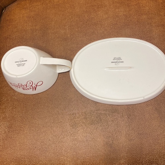 Star Tree Scallop
by GRACE'S TEA-WARE Snack Plate & Cup Set - Picture 5 of 8